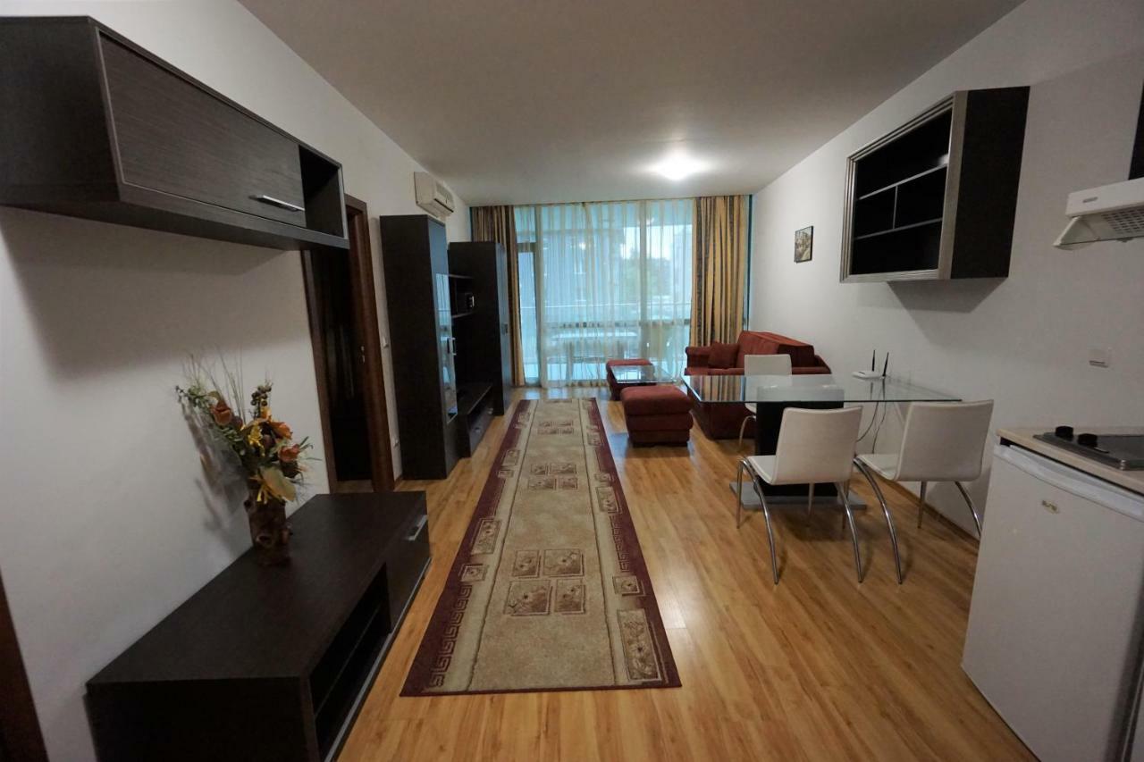 Apartments In Hotel Primorsko Del Sol Bagian luar foto